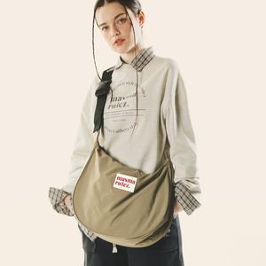 [마스마룰즈]Halfmoon cross bag _ Khaki beige
