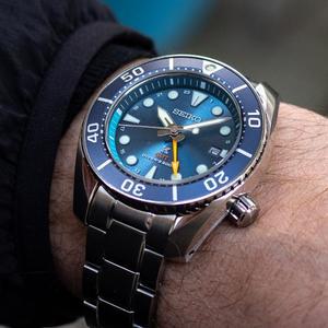 세이코 프로스펙스 시스케이프 스모 솔라 GMT 다이버 남성 메탈시계 SFK001J1