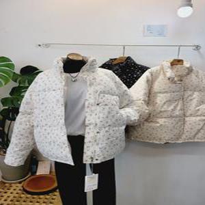 루즈핏 선명 플라워 패턴 패딩 나그랑 잔꽃무늬 가을 겨울 여성 점퍼