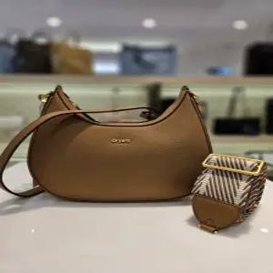 [오야니] 오야니 프렌치 크로스바디백OAFBCB33133