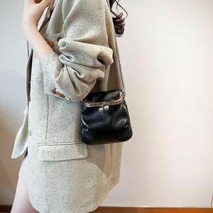 핸드폰수납 여성 체인 미니가방 크로스백 J1879 트랜드백