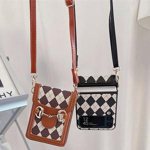 갤럭시 z플립 4 3 골드 버클 체크 가죽 카드 지갑 크로스 목걸이줄 스트랩 지플립 케이스