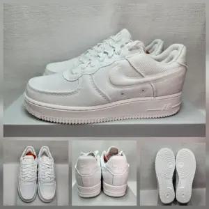 [국내매장용] 나이키 에어포스1 로우캔버스 HV1204-100