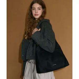 JILL BY JILLSTUART 질바이질스튜어트 오브 블랙 슬라우치 호보백 JLBA5E500BK 356269