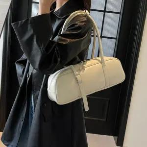 이쁘다 에논 버클 바게트 숄더백