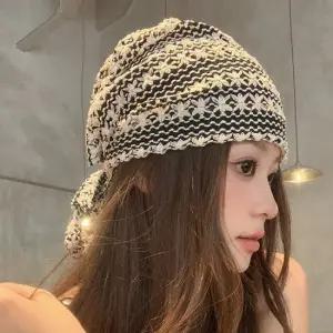 제리나 손뜨개 레이스 펀칭 비니 모자