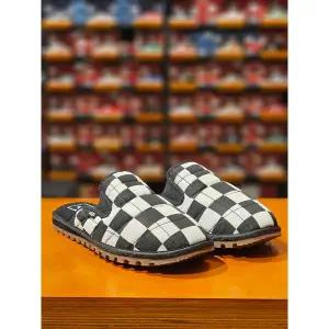 [부산점][반스]반스 남여공용 퀼티드 체커보드MTE Mountain Mule 마운틴 뮬(VN000D27BPS)스니커즈