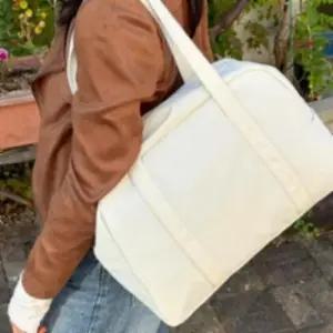 수납 넉넉한 여행 출장  휴대성 보스턴백 편리한 (47wjp)