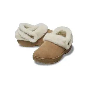 국내매장 크록스 클래식 언퍼게터블 스웨이드 클로그 세피아 212106 2EY