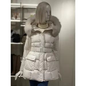 [파주점][에고이스트][에고이스트]포켓 퀼팅 포인트 구스 다운 점퍼 (EQ4TD505))