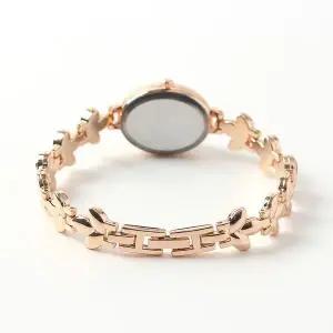 여성용 레드 메탈 손목시계