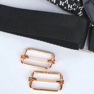 가방끈 부자재 끈조절 클립 골드 32mm 2P 줄이기 왈자