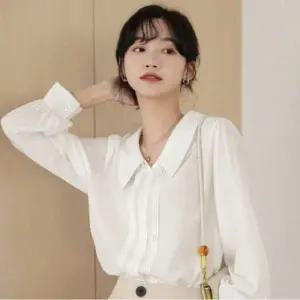 여성 청순 어깨 셔링 빅카라 화이트 셔츠 블라우스