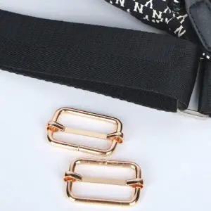 가방끈 부자재 끈조절 클립 골드 32mm 2P 줄이기 왈자