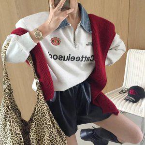 빌리지 레터링 데님카라 루즈핏 반집업 가을맨투맨 (3color)