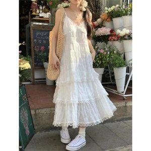 프렌치 서스펜더 드레스 흰색 롱원피스 여성 휴양지 바캉스룩