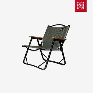 노마드 퀼팅 플랫체어 S 다크그레이 의자 접이식 휴대용 캠핑 용품