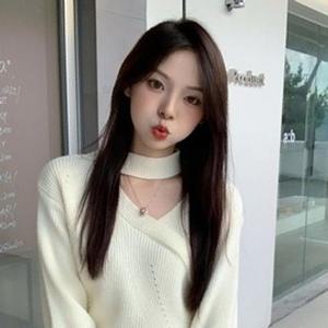 [오노마] ONM 쇄골라인 포인트 홀터넥 골지 니트
