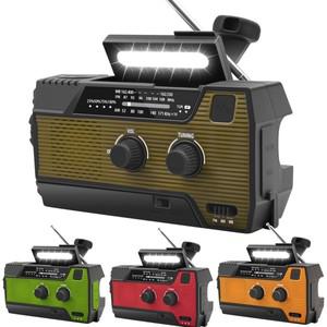 비상 라디오 AM/FM/NOAA 날씨 경고 LED 손전등 보조베터리 SOS 알람이 포함된 태양열 핸드 크랭크 휴대용