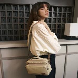 닥스 액세서리 25FW [여행][미니크로스][ROVER][로버]베이지 나일론 미니크로스백 DBBA5F841I2