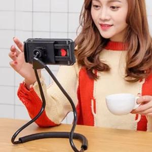 활용 만점 걸이형 휴대폰 거치대 셀카봉 목걸이 거치