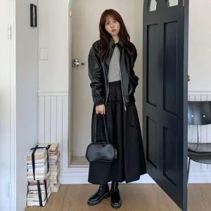 여성 힙무드 소프트 레더 아방핏 하이넥 점퍼