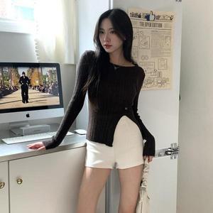 [기타]여자 가을 슬림핏 라인 절개 부클 스판 숏팬츠