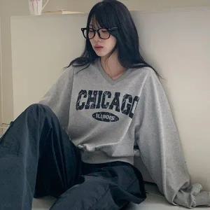 [다잇템] 여자 브이맨투맨 그런지 벌룬 캠퍼스룩 필기체 맨투맨_18329706_588872