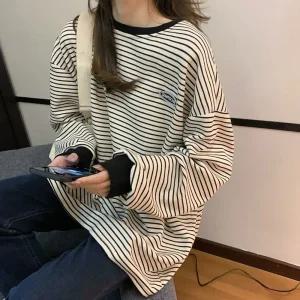 여성 루즈핏 스트라이프 줄무늬 긴팔 맨투맨 티 흰색맨투맨티셔츠 여성긴