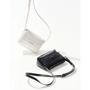 JILL BY JILLSTUART 질바이질스튜어트 브레드 블랙 스몰 크로스백 JLBA5F990BK 356270