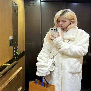 셀_여성 긴 모피 코트 양털 인조 겨울 밍크 퍼 하프 여가죽 퍼 일체 루즈핏 도톰 밍크 모조 밍크 화이트