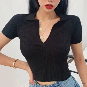 크롭 카라 티셔츠 브이넥 슬림핏 무지 데일리룩