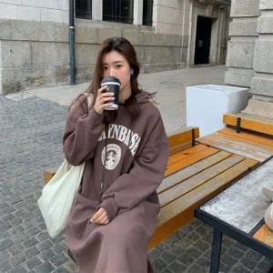 [트렌드스토어]데일리 루즈핏 레터링 기모안감 여리여리 후드 롱원피스_P368036893