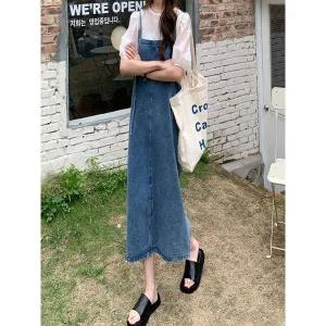 [트렌드스토어]심플한 앞트임 멜빵 데님 나들이 롱원피스_P376580021