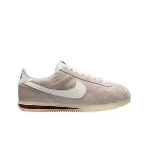 나이키 코르테즈 SE 스웨이드 컬리지 그레이 다크 팀 레드 Nike Cortez SE Suede College Grey Dark Team R
