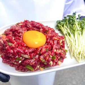 1+등급 원뿔 한우 뭉티기 육회 소고기 육사시미