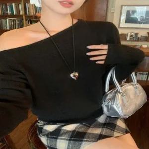 3컬러 원 오프숄더 러블리한 언발란스 보트넥 니트