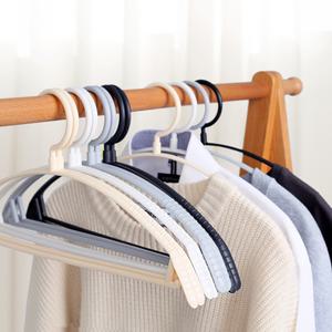 디얼리빙 플라스틱 어깨뿔방지 옷걸이100개