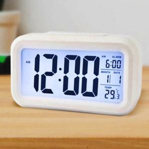 무소음 탁상시계 디지털 스누즈 알람기능 날짜표시 무선 백라이트