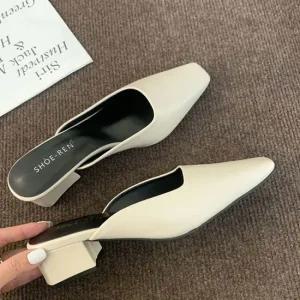 인기상품 외출 편한 패션 뮬 로우힐 데일리 여자 슬리퍼 신발 [WE68F81_250916]