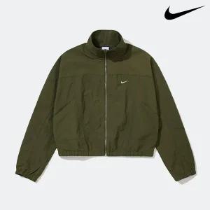 [나이키](국내매장판)나이키 NSW 에브리씽 우븐 여성 오버사이즈 리펠 UV 프로텍션 재킷 HJ1000 올리브
