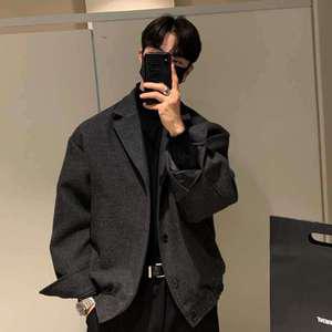 남성 숏코트 미디엄 아우터 결혼식 하객룩 데이트룩