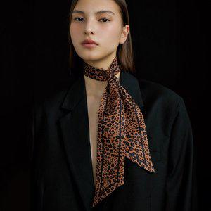 [아비나펠르] Long Twilly Silk Scarf - Leopard Camel