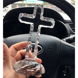 크리스탈 십자가 마운트 손으로 장식 교회 무드등 작은 대시보드 유리십자가 가정용 모델