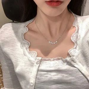 [콩심팥심]여성 데이트룩 데일리 포인트 별 펜던트 큐빅목걸이