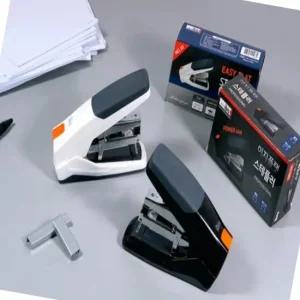 스테플러 학교 비품 초등학교 사무 용품 선생님 사무기기 스테이플러 서류철 회의자료