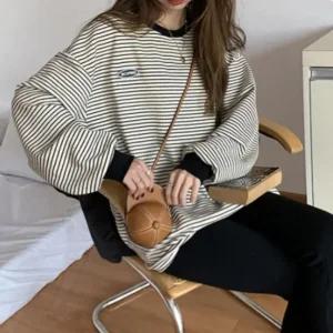 [피커]무드의 단가라 스트라이프 여자티셔츠 패치 티셔츠
