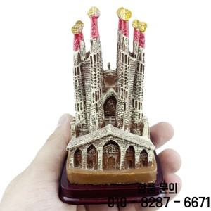 Sagrada Familia 바르셀로나 스페인 수지 수공예품 기념품 데스크탑 장식 실내 테이블 건물 홈 인테리어