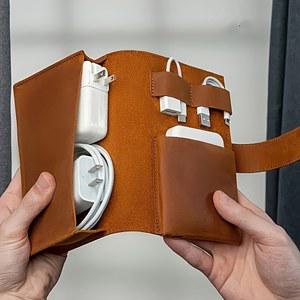 1pc PU 가죽 다중 구획 주최자케이블, 충전기, 펜용 휴대용 기술 학교 액세서리 케이스내구성 여행용 보관함