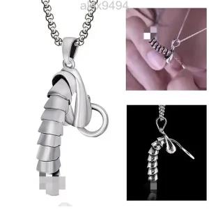  고추목걸이 남성용 곧휴목걸이 틱톡릴스 특이한 기괴한 캐주얼목걸이 패션 실버 펜던트 포인트